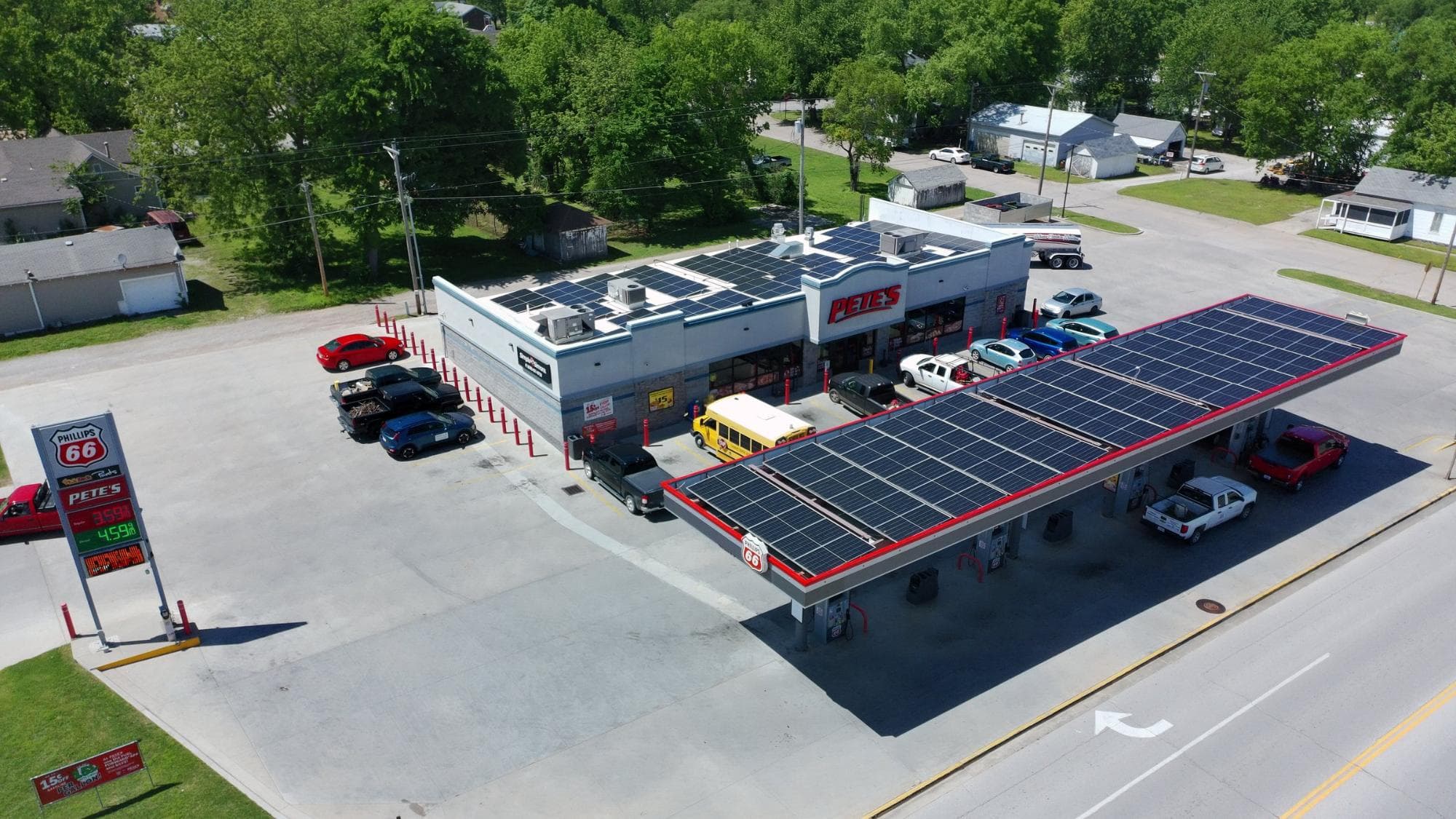 Commercial solar — rooftop and canopy installation, Pete's #24